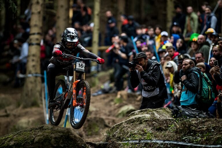 medium mountain bike world cup lourdes rd 1 7