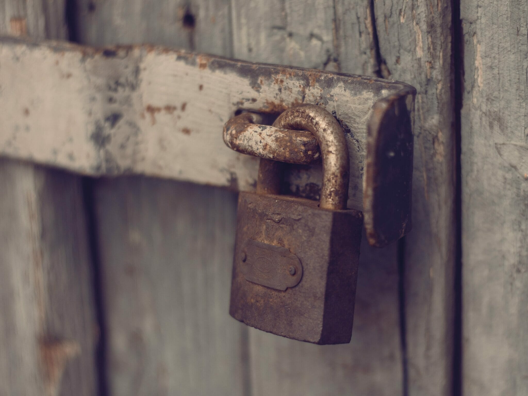 How to remove a broken key from a lock wd 40 