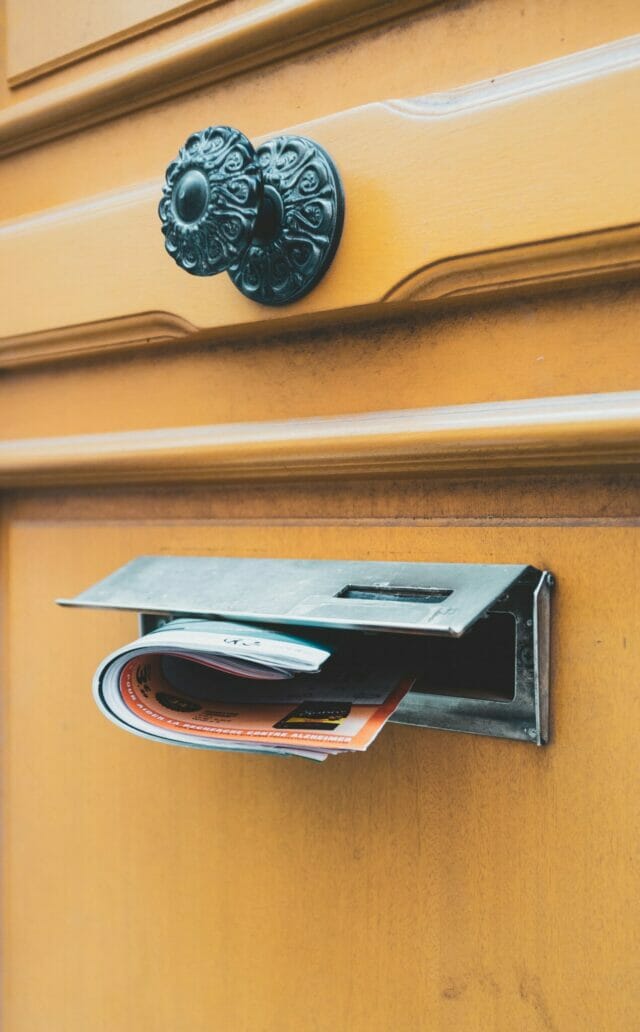 How To Unstick A Frozen Letterbox WD40®