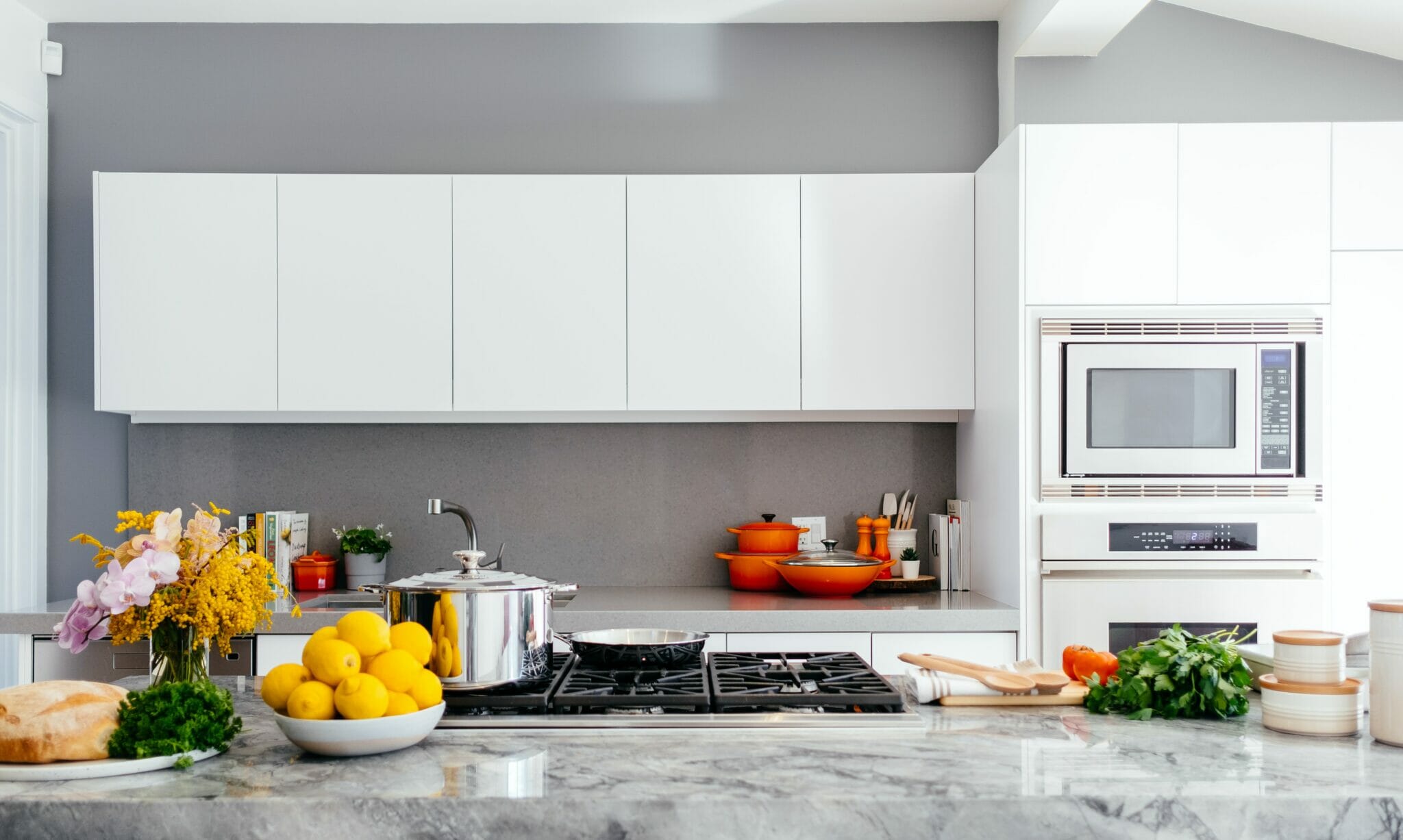 Clean and tidy kitchen